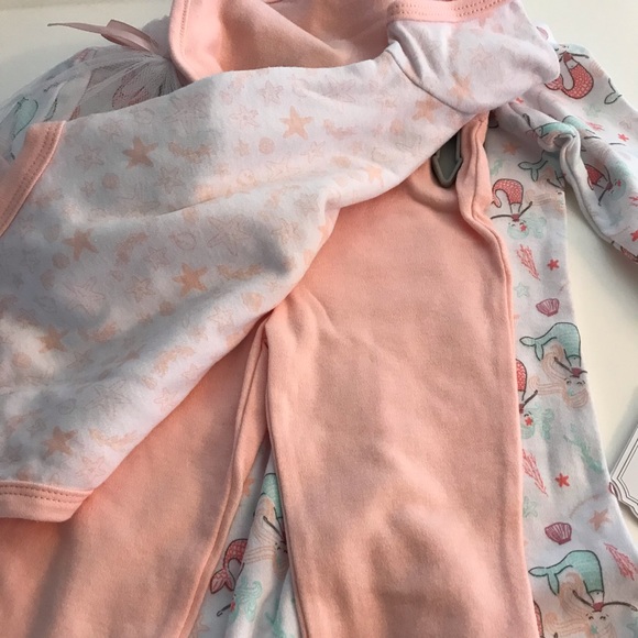 KYLE & DEENA 3-6 MONTHS 100% SOFT COTTON SET SLEEPER CAP TOP BOTTOM BIB SOCKS - Picture 3 of 7